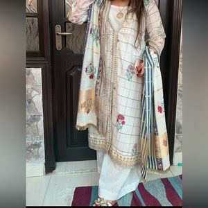 Zara Shahjahan Pakistani designer Lawn outfit 3pc